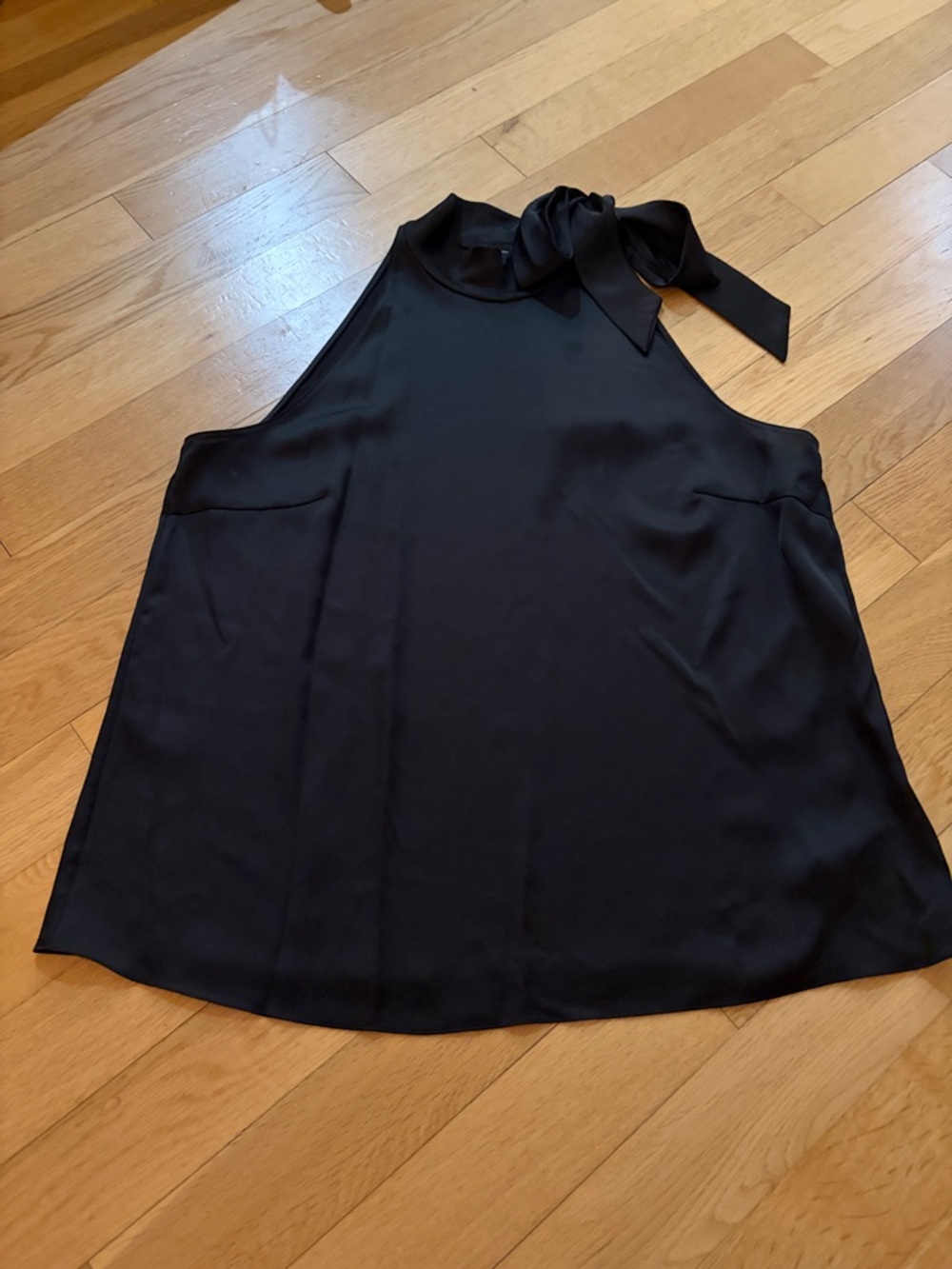 Theory Women’s Black Tie-Neck Sleeveless Top